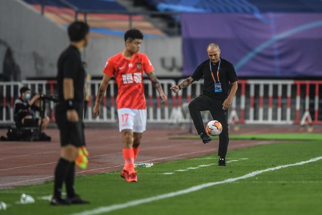 为何方雷鸣纵容余高远与方好好结合
